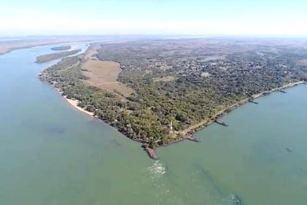 Isla Apipé Grande