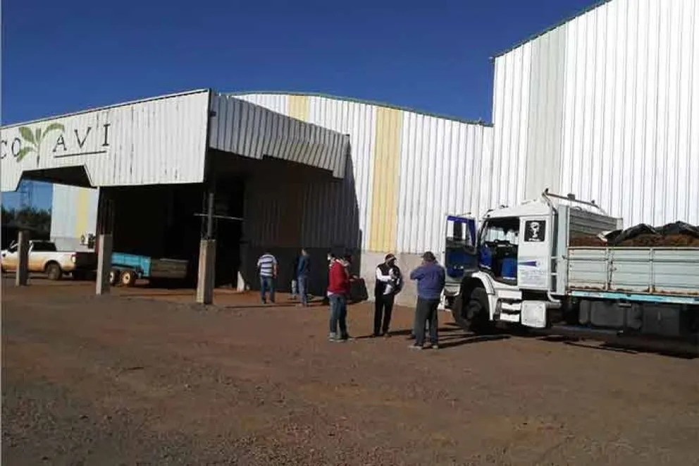 El presidente de la Cooperativa Tabacalera de San Vicente Limitada (COTAVI), Julián Dos Santos, destacó el acompañamiento del Gobierno provincial a través del Ministerio del Agro y la Producción