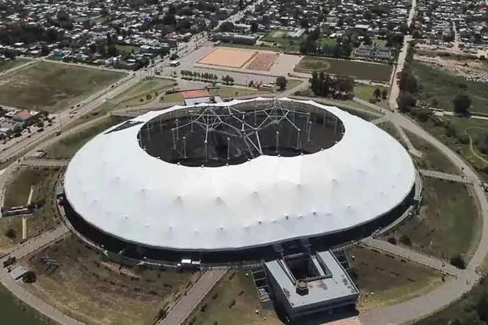 El gobernador bonaerense, Axel Kicillof, anunció el viernes por la tarde que el Estadio Único de la Ciudad de La Plata será rebautizado con el nombre del astro futbolístico Diego Armando Maradona, fallecido el 25 de noviembre pasado a causa de un paro cardíaco