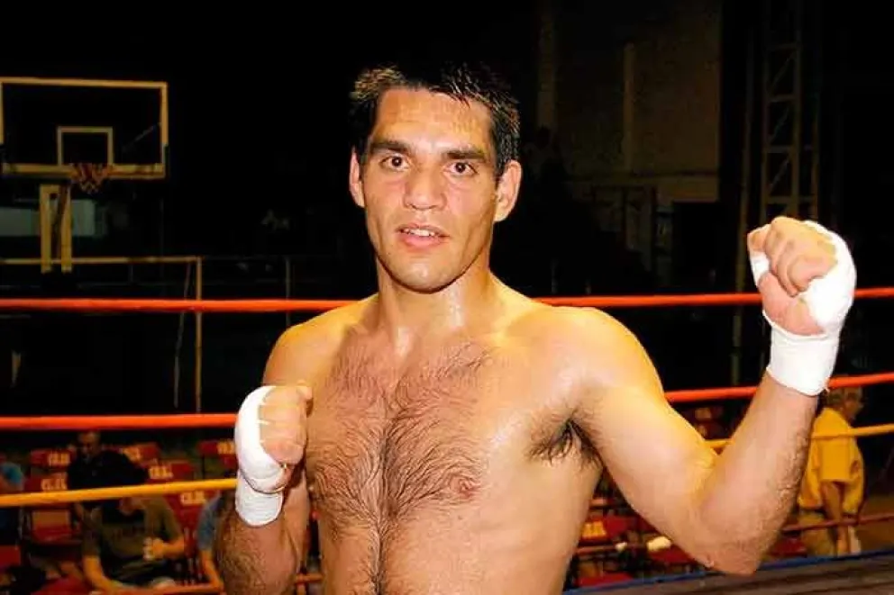 El boxeador misionero, Vicente Martín Rodríguez, ayer por la noche, regresó a los cuadriláteros después de más de cuatro años alejado del ring.