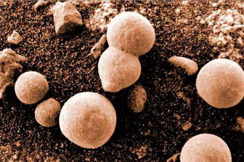 La búsqueda de vida en Marte continúa con el último rover de la NASA, con cuya instrumentación científica se escanéa el cráter Jezero, un área que se cree que es un antiguo lago seco, en busca de signos de vida microbiana antigua