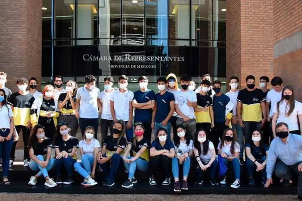 Estudiantes de cuarto y quinto año
