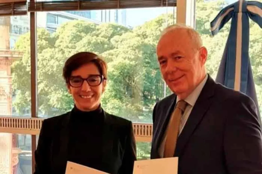 La Cancillería argentina recibió las cartas credenciales del embajador de Suiza en Buenos Aires, Hans-Ruedi Bortis