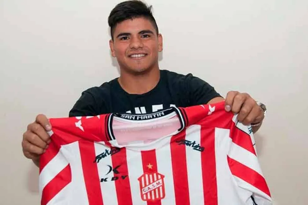 Con el inicio de la temporada 2023, Juventud Unida Universitario el cual disputa el torneo Federal A, concretó su tercer refuerzo para la competencia, se trata de Ramón Lentini, oriundo de Misiones, quien viene de jugar la Primera Nacional con Güemes de Santiago del Estero.