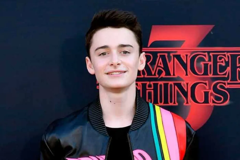 Noah Schnapp, uno de los jóvenes actores que integran el elenco de “Stranger Things”, se ha convertido en uno de los temas más comentados en la red debido a que decidió, con un video de TikTok, hacer pública su homosexualidad.