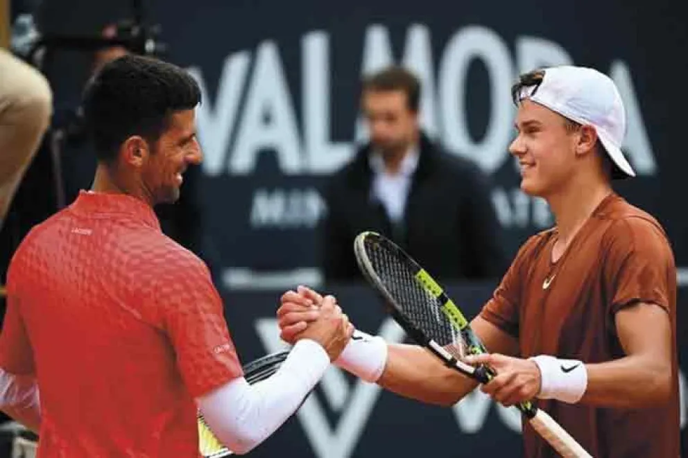 Novak Djokovic y Holger Rune