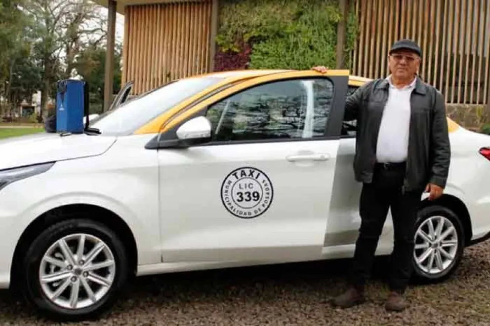 Beneficiario con su nueva unidad