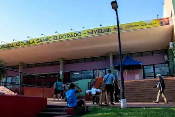 En el Hospital SAMIC de Eldorado "hay 20 pacientes internados por ...