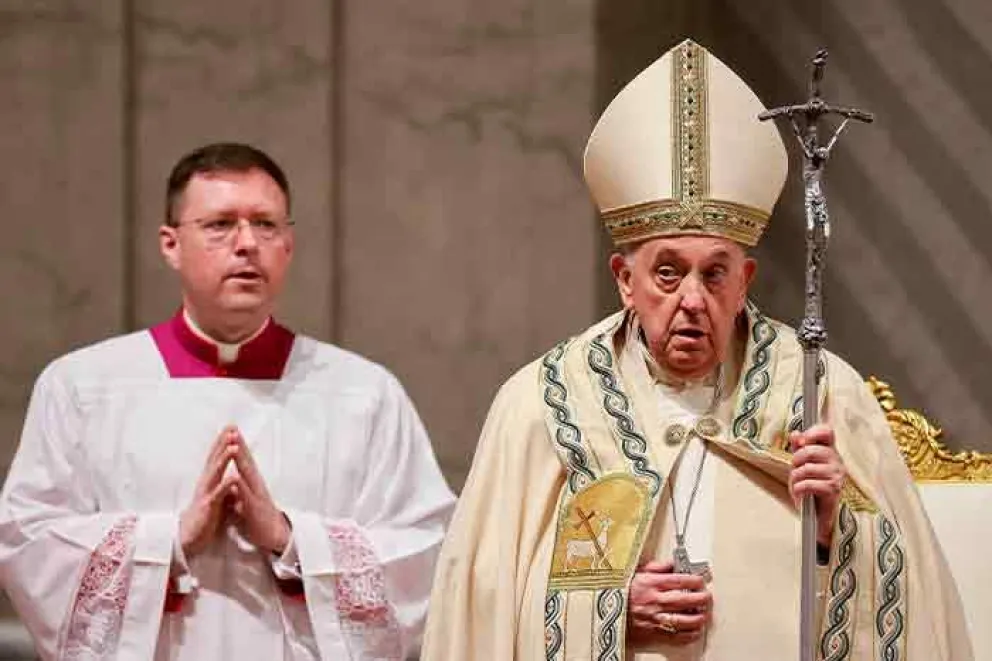 El Papa Francisco presidió la Vigilia del Sábado Santo tras renunciar ...