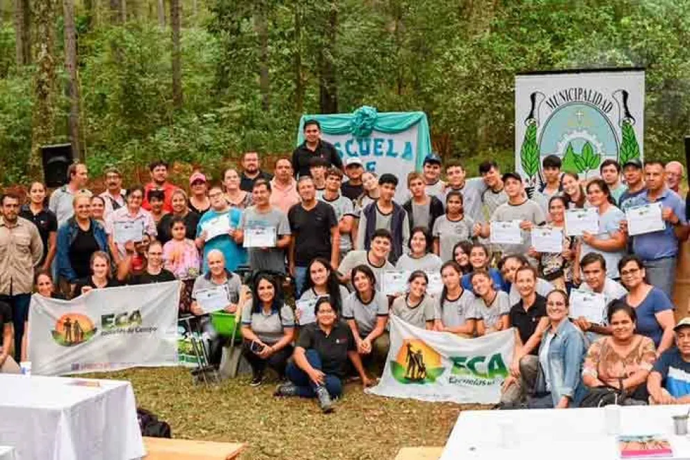 Exitosa primera jornada de la Escuela de Campo 2024 en Puerto Esperanza
