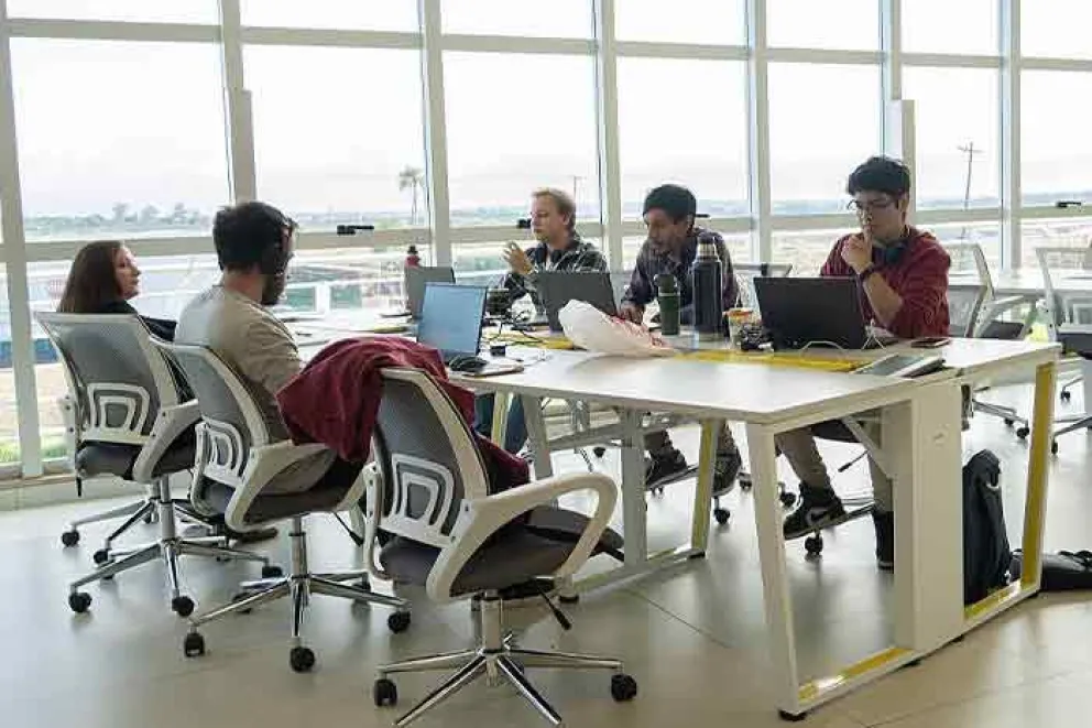 Con espacios como las Aulas Maker