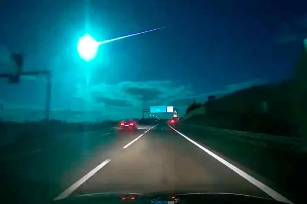 Un brillante cuerpo celeste iluminó Europa y asombró a los testigos