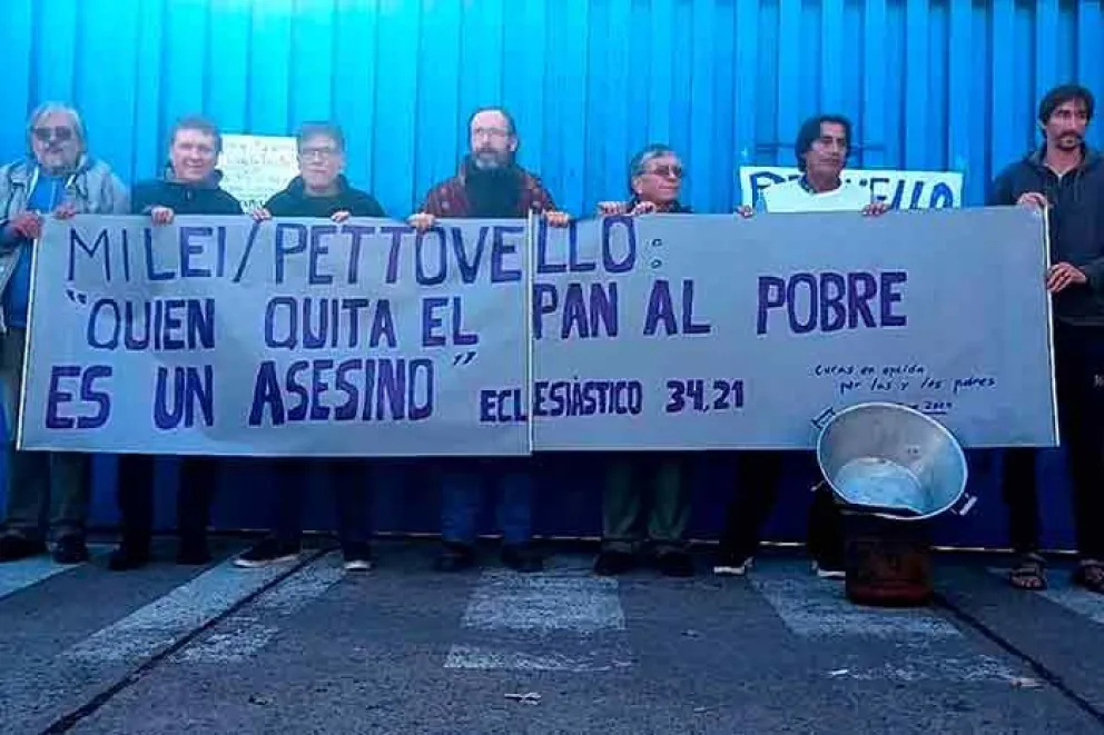 Integrantes de “Curas en Opción por los Pobres”