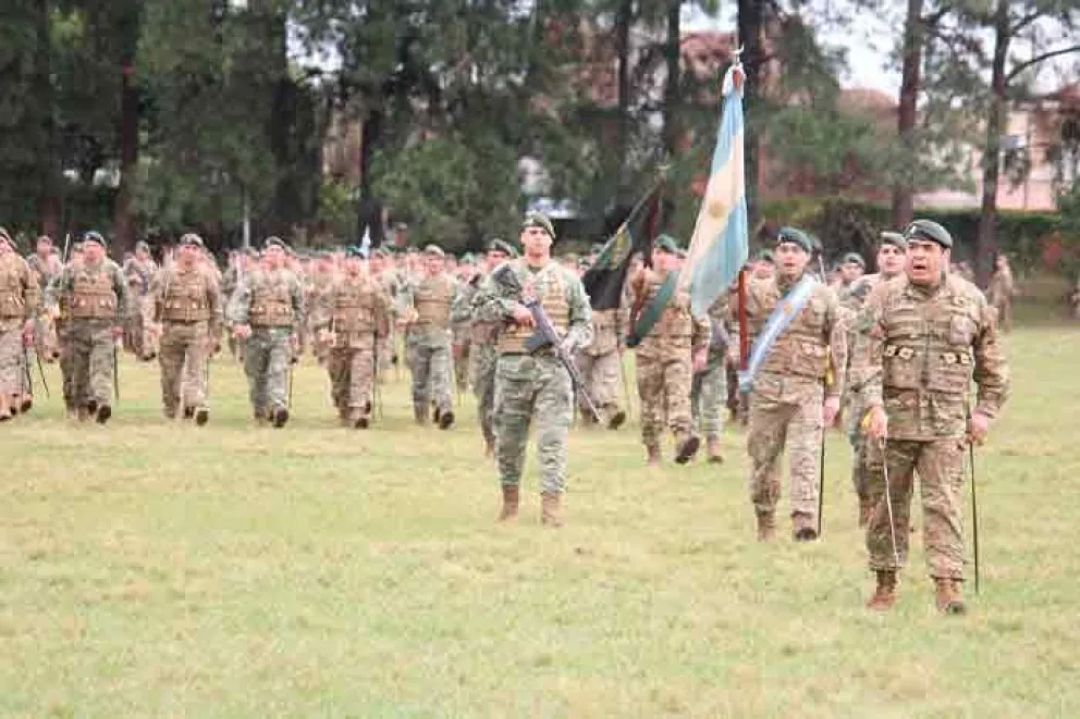 Ceremonia en la que se recordó el 214º aniversario del Ejército Argentino 