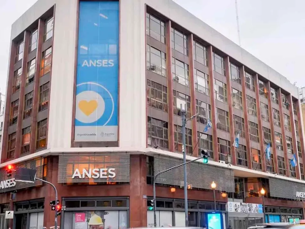 Investigan defraudación a la administración pública