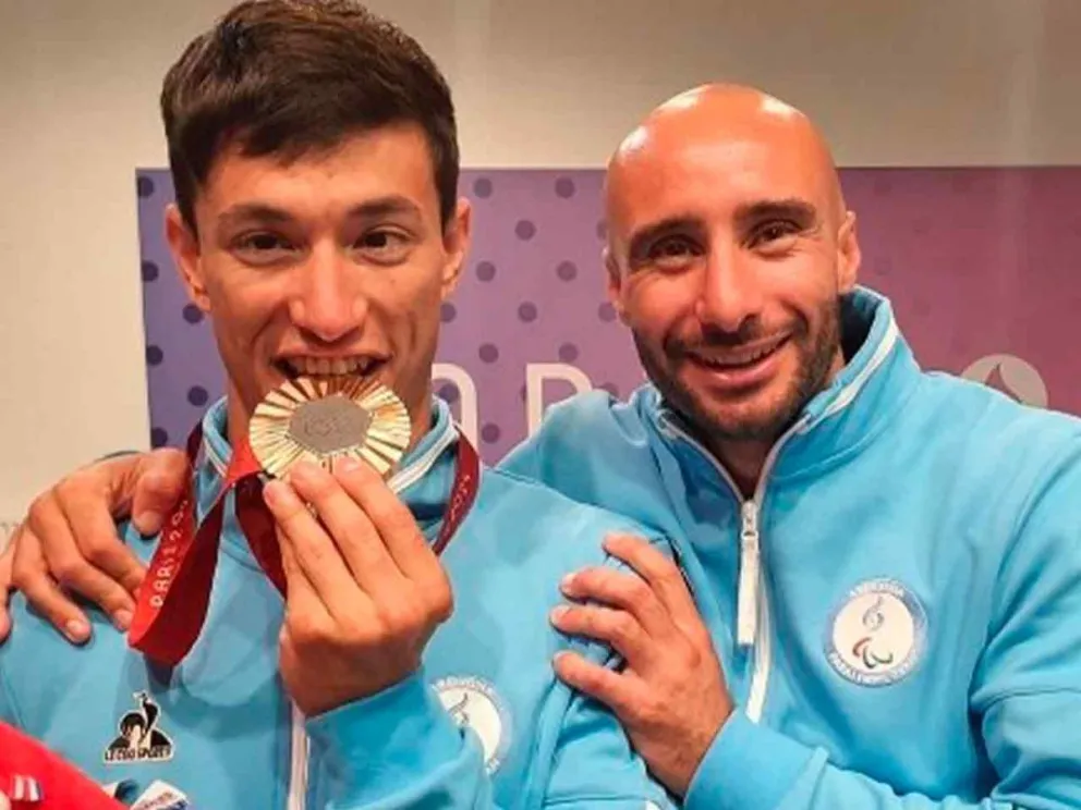 Fernando Vázquez junto a Bruno Zanacchi