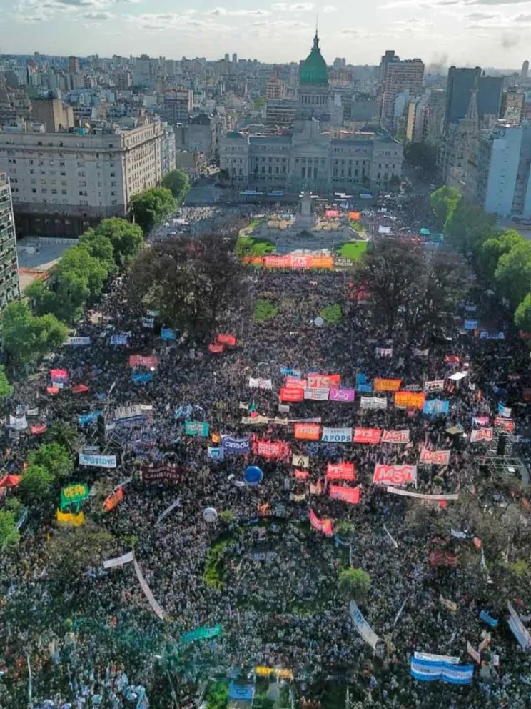 Un millón en la movilización en la ciudad de Buenos Aires y más de dos millones de personas en todo el país.