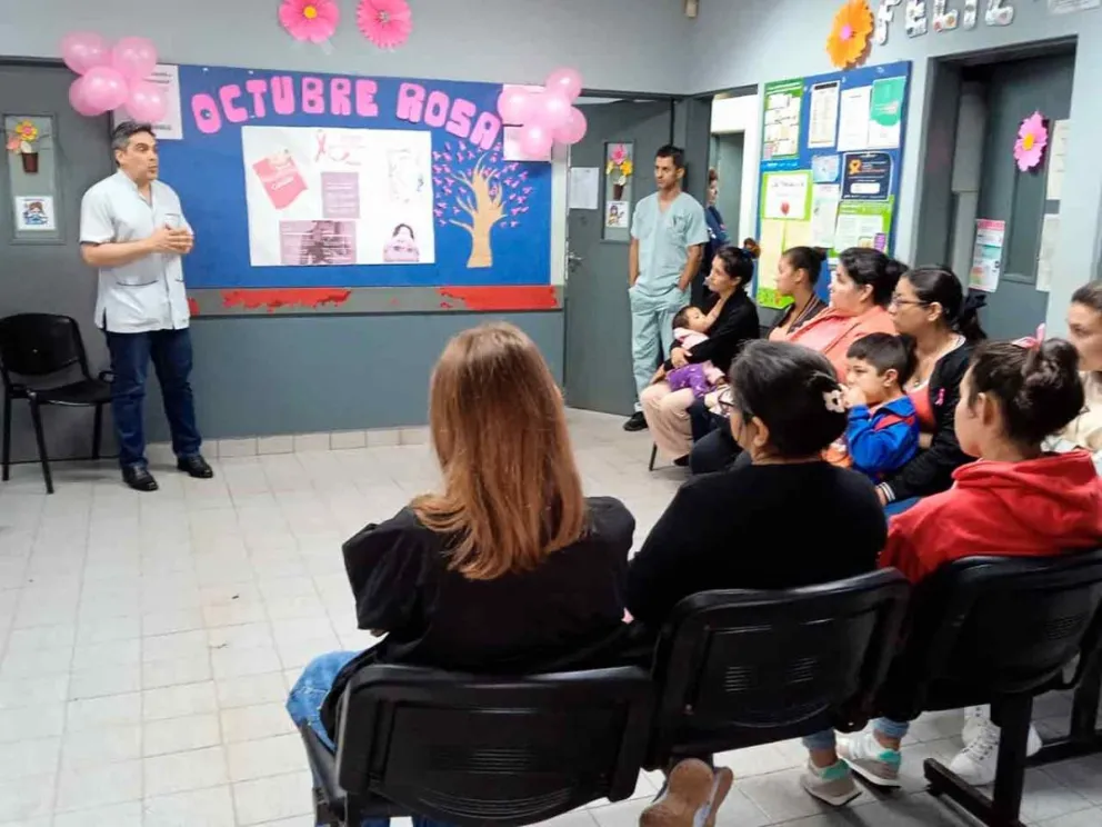 A través de actividades de sensibilización 