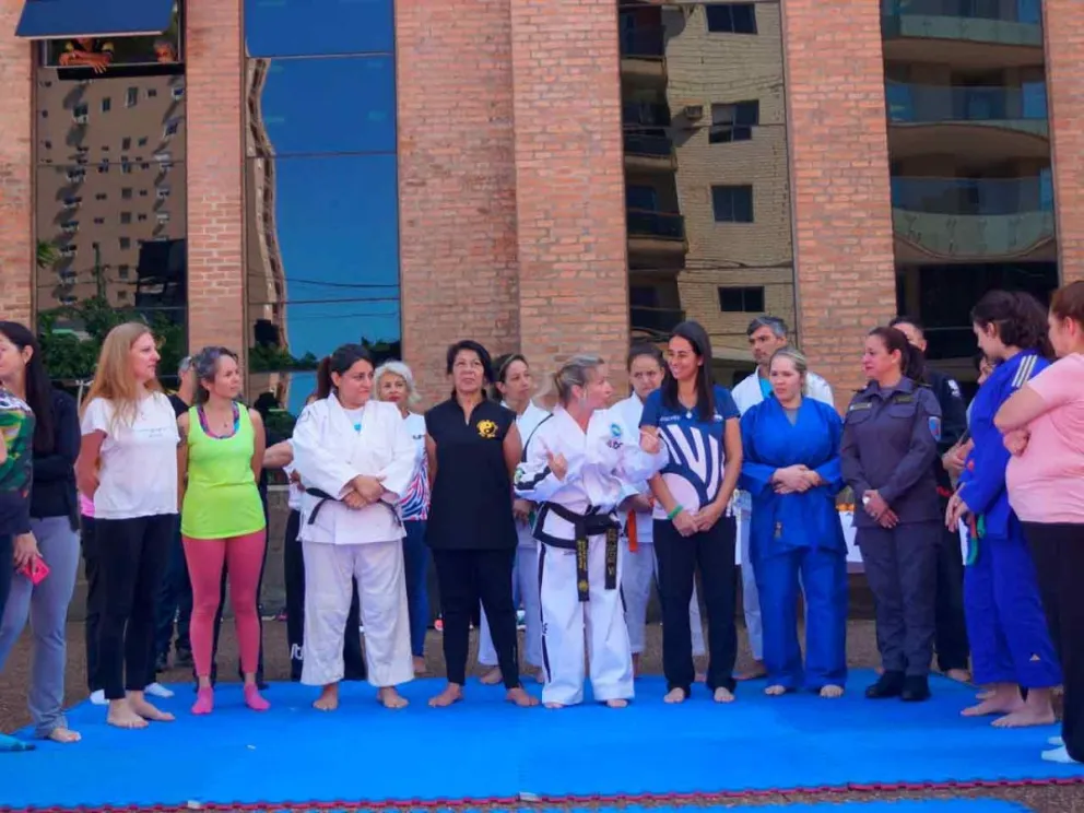 A cargo de instructoras profesionales