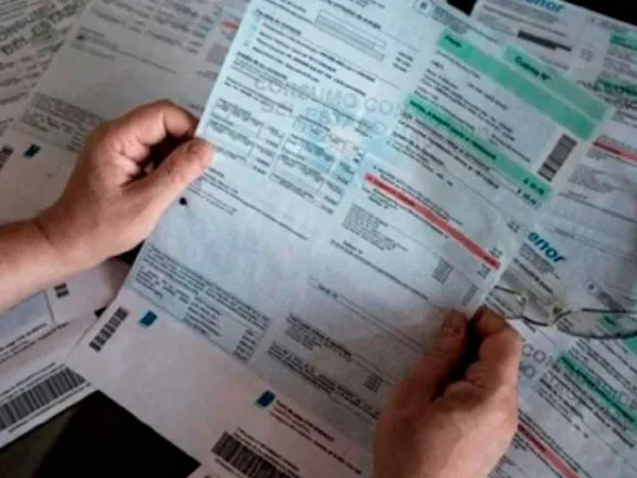 El Gobierno oficializó las subas en las tarifas de gas y luz para ...