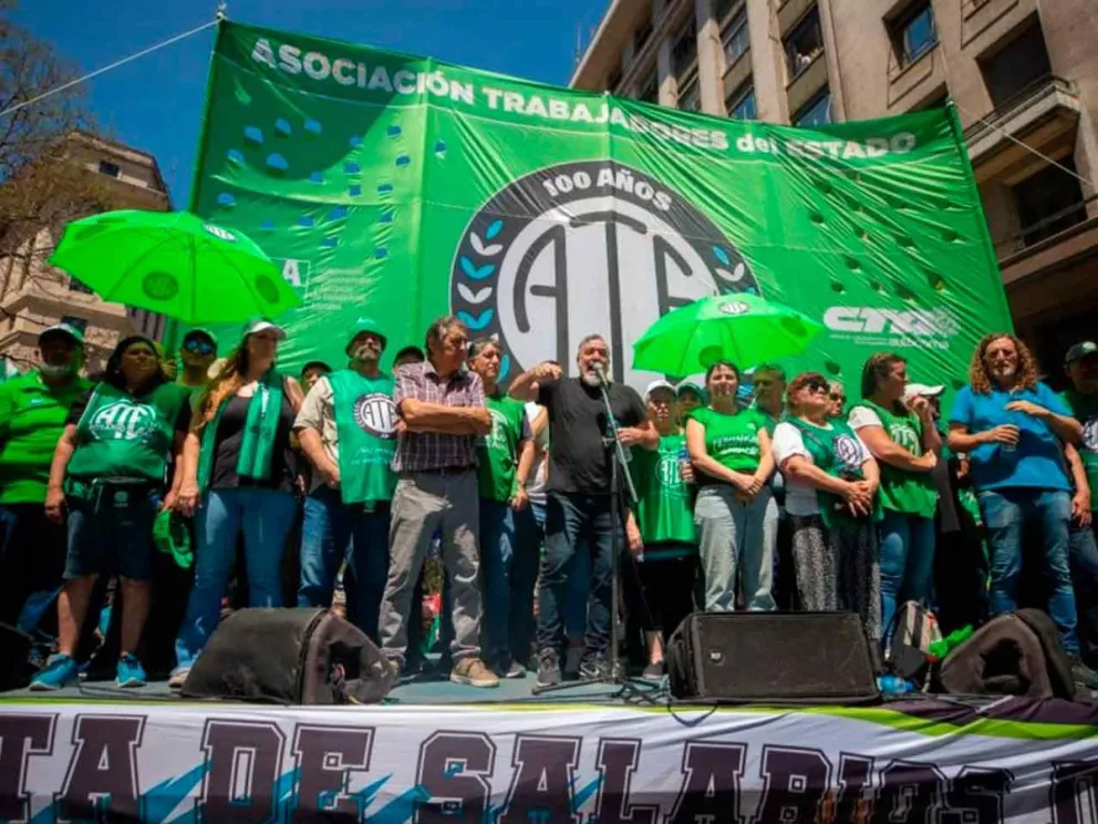 Continúan su plan de lucha