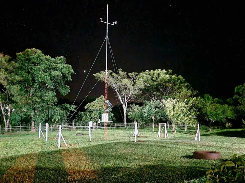 Con la instalación de estaciones meteorológicas 