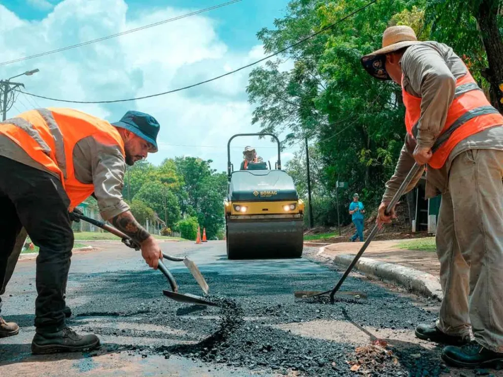 Vialidad Provincial trabaja en el mantenimiento de la Ruta 17 | Diario ...