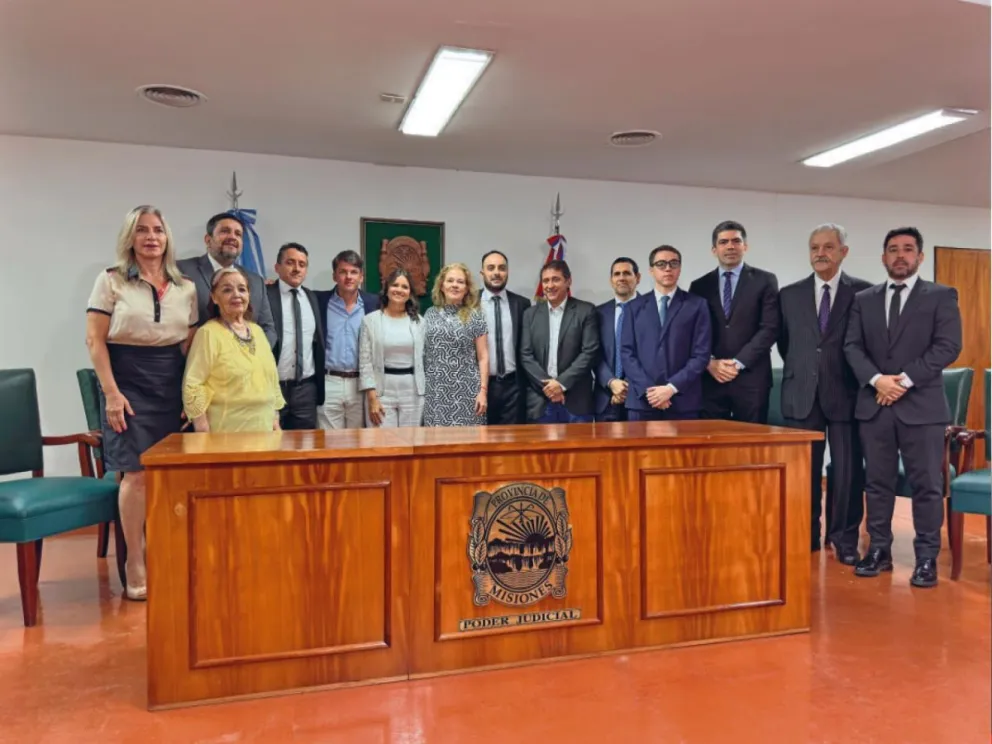 Acto en el Palacio de Justicia de Posadas