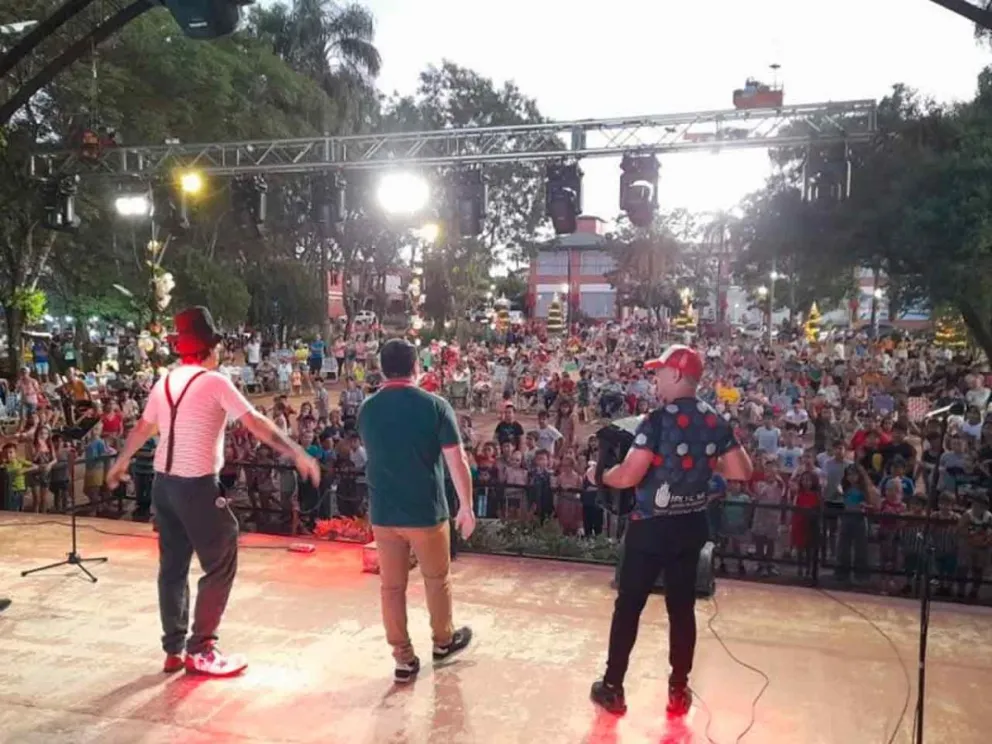 Deleitaron al público con juegos y magia 