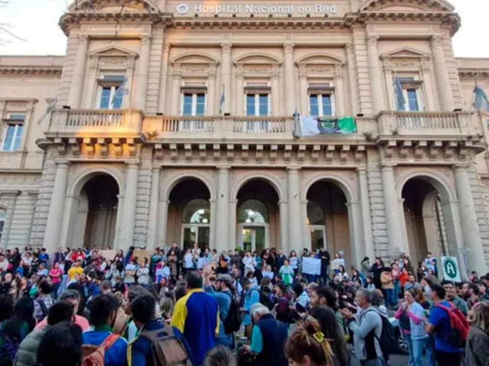 Las cesantías alcanzan a casi la mitad del personal
