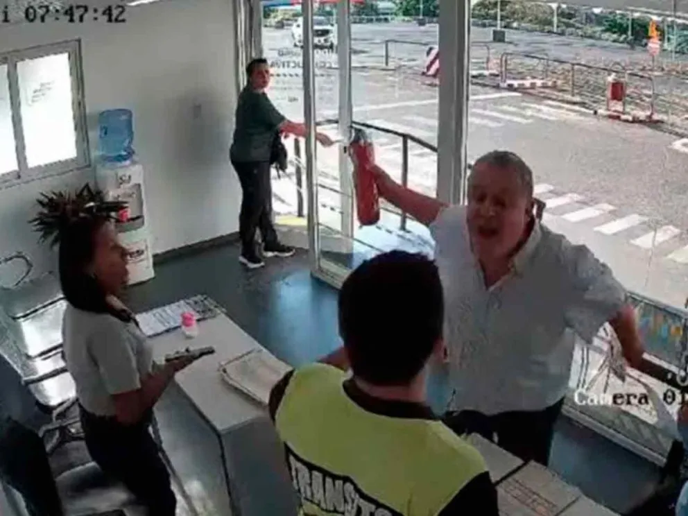 Quedó registrado por las cámaras de seguridad