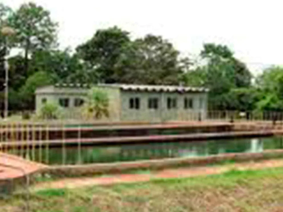 Para evitar vaciamiento de la cisterna