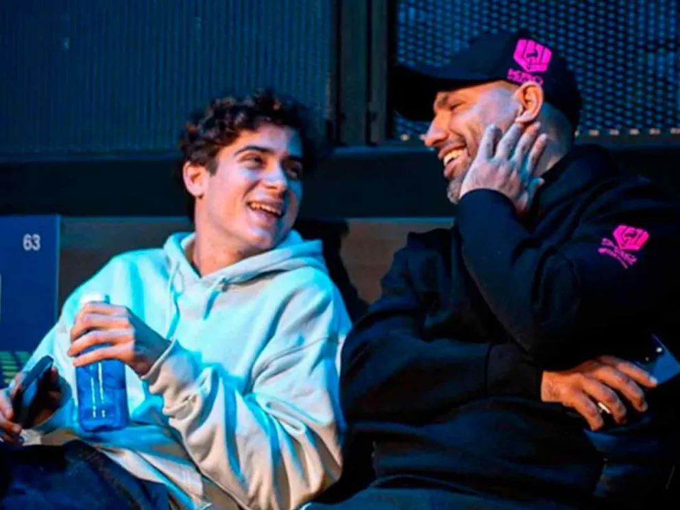 Franco Colapinto y Sergio Agüero