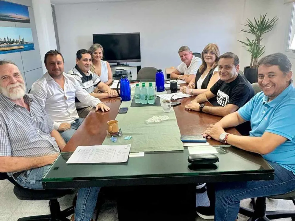 Reunión con integrantes de la FECEM