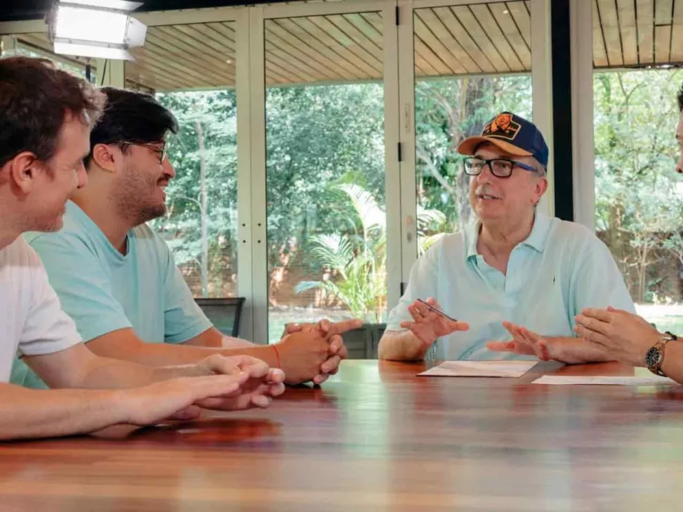 El Gobernador en reunión con autoridades del IAAviM