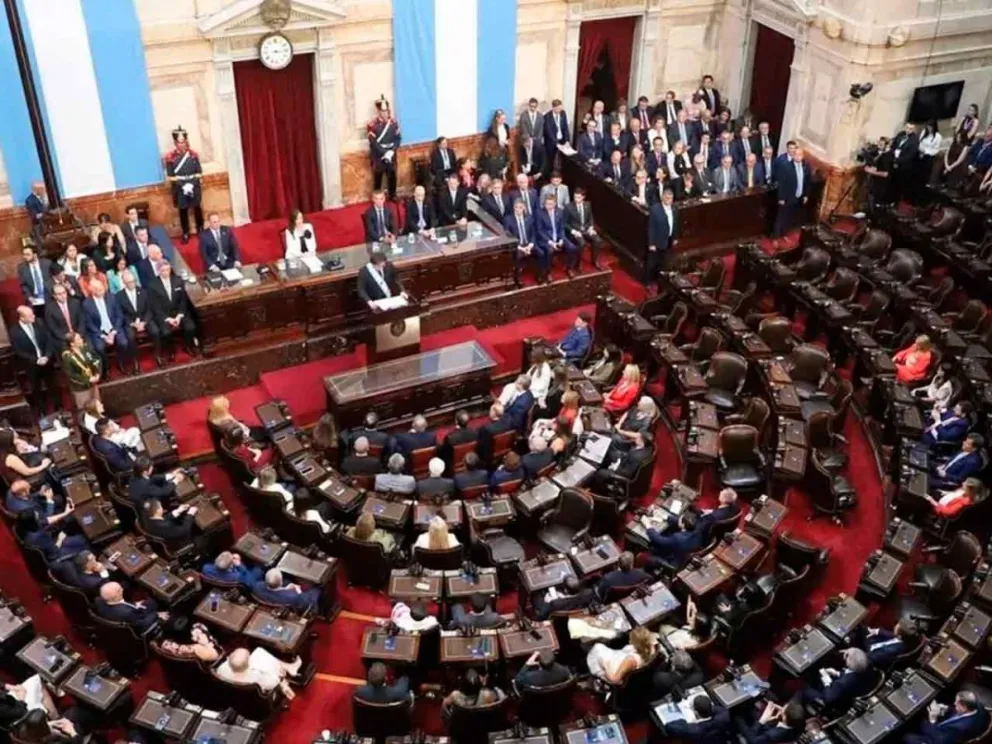 Milei en una asamblea vacía