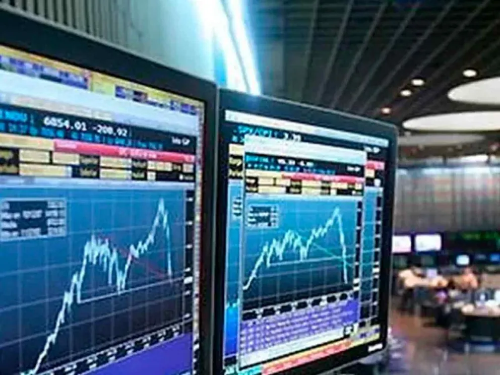 El riesgo país se disparó más de 25%