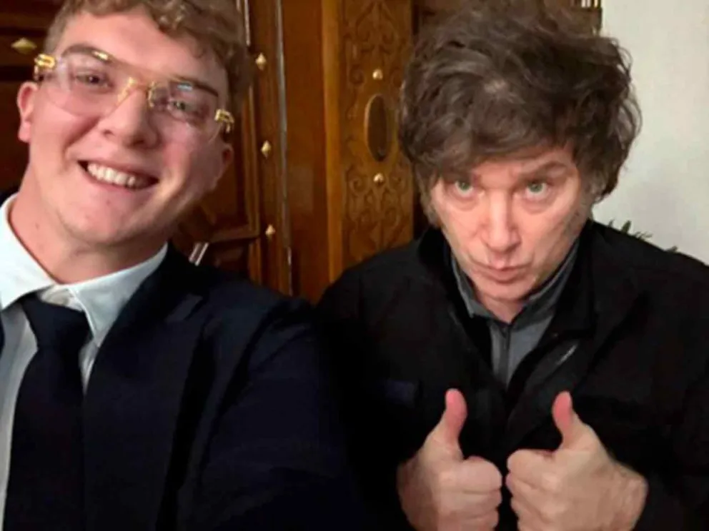 Hayden Davis y Javier Milei