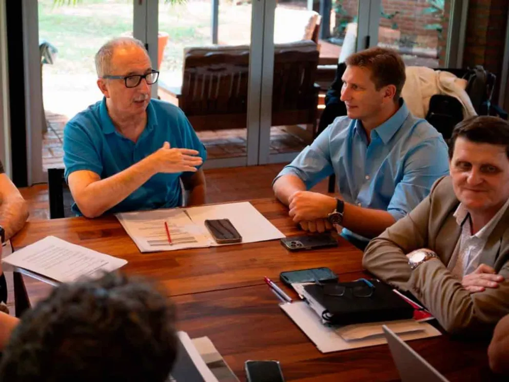 El Gobernador Passalacqua encabezó la reunión