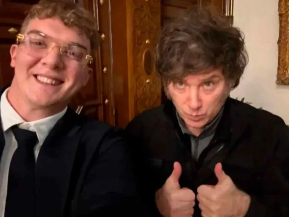 Hayden Davis y Javier Milei