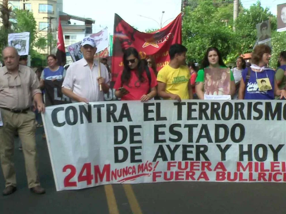 La movilización reunió a diferentes sectores sociales bajo la consigna “Contra el terrorismo de Estado de ayer y hoy”