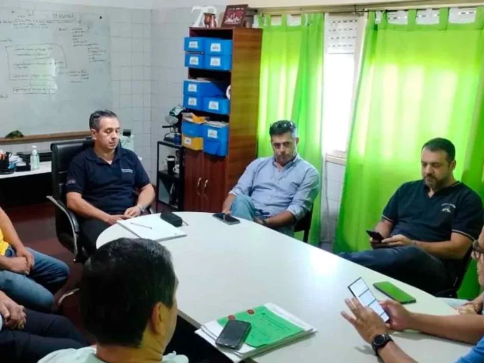 Autoridades durante el encuentro 