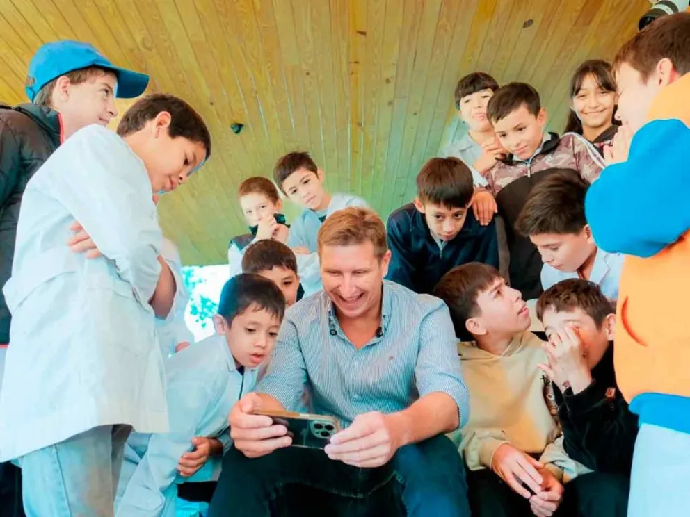 El director de la DPV visitó la Escuela N° 378