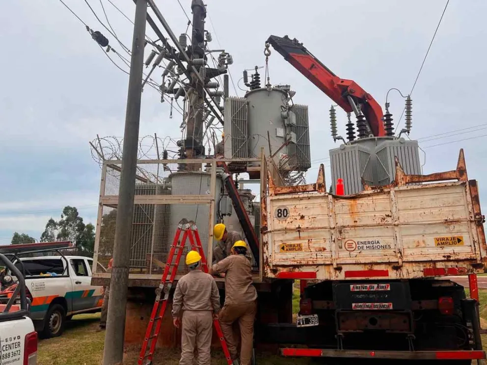 Reemplazaron un regulador de tensión monofásico