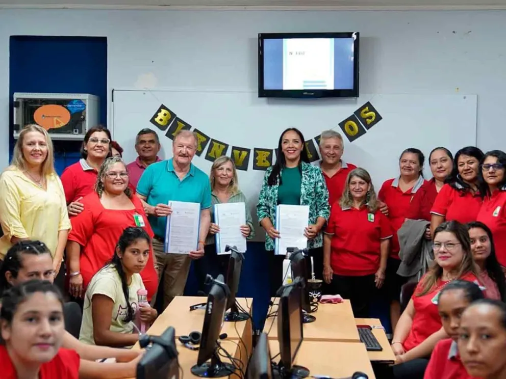 Momento de la rúbrica del acuerdo