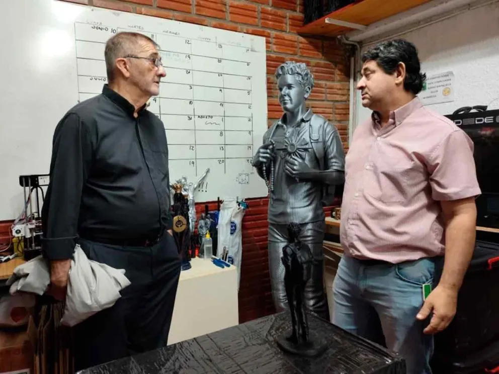 Monseñor Martínez durante el recorrido 