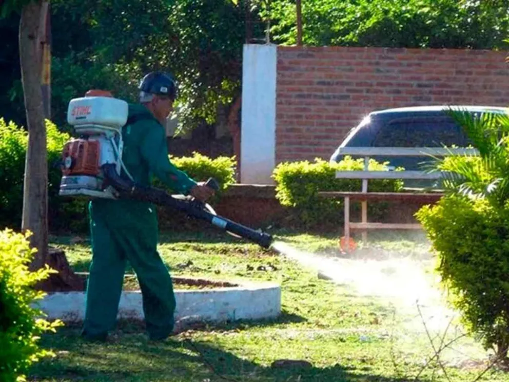Visitan varios barrios posadeños