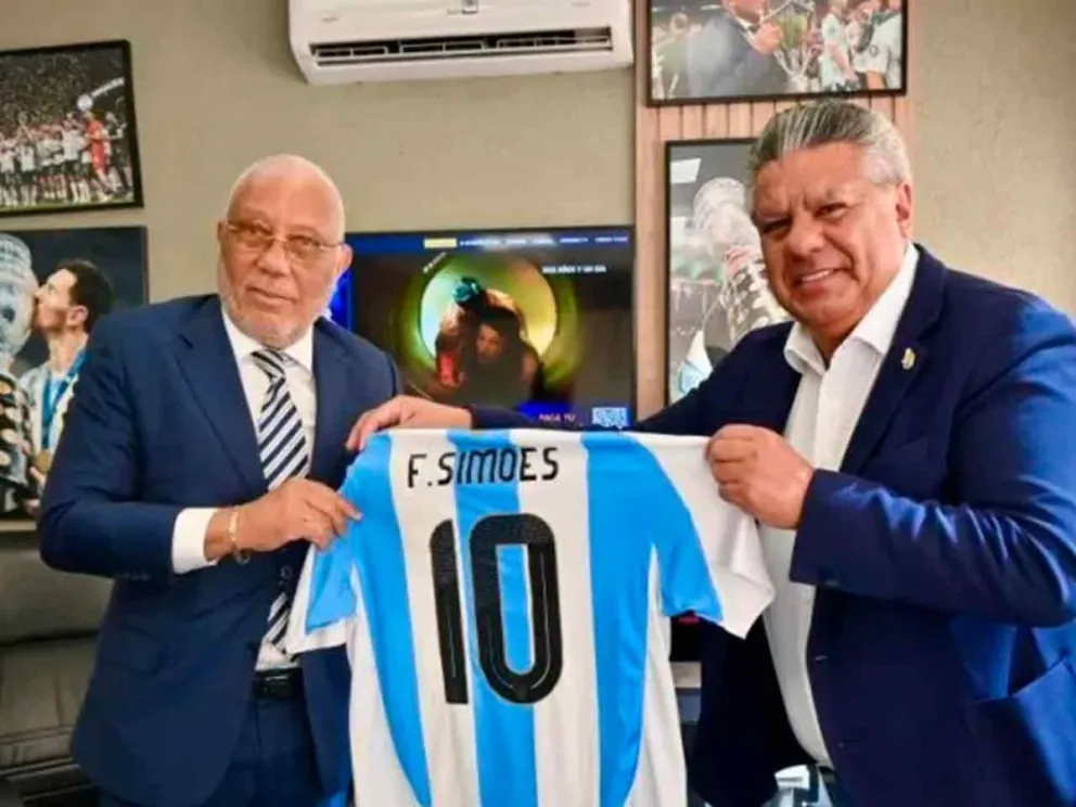 Alves Simoes y Tapia