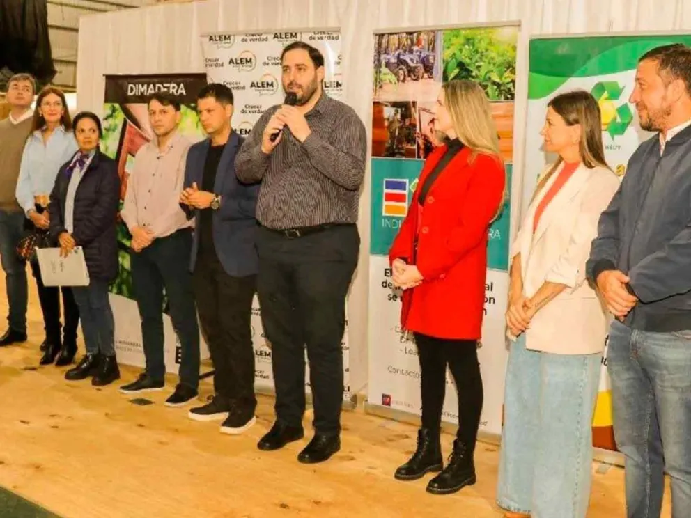 Matías Sebely y autoridades presentes