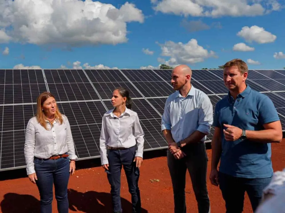 Sebastián Macias y autoridades recorrieron obras en Oberá